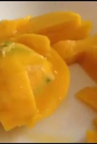 Deliciosa Gelatina de Mango Vegana con Agar Agar