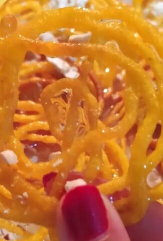 Delicioso Jalebi Dulce Indio con Harina de Trigo y Maíz
