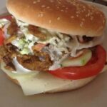 Receta de Kebab de Pollo Casero con Salsa Blanca: ¡Fácil y Deliciosa!